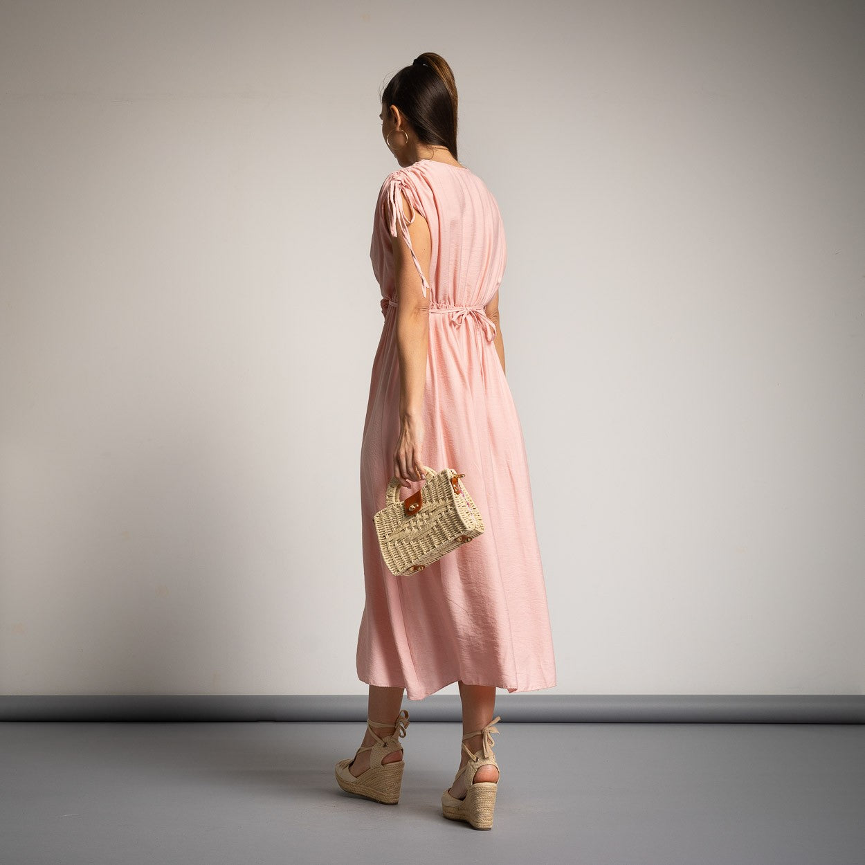 ROBE CEINTURE À FLEURS 3D BRILLANTE