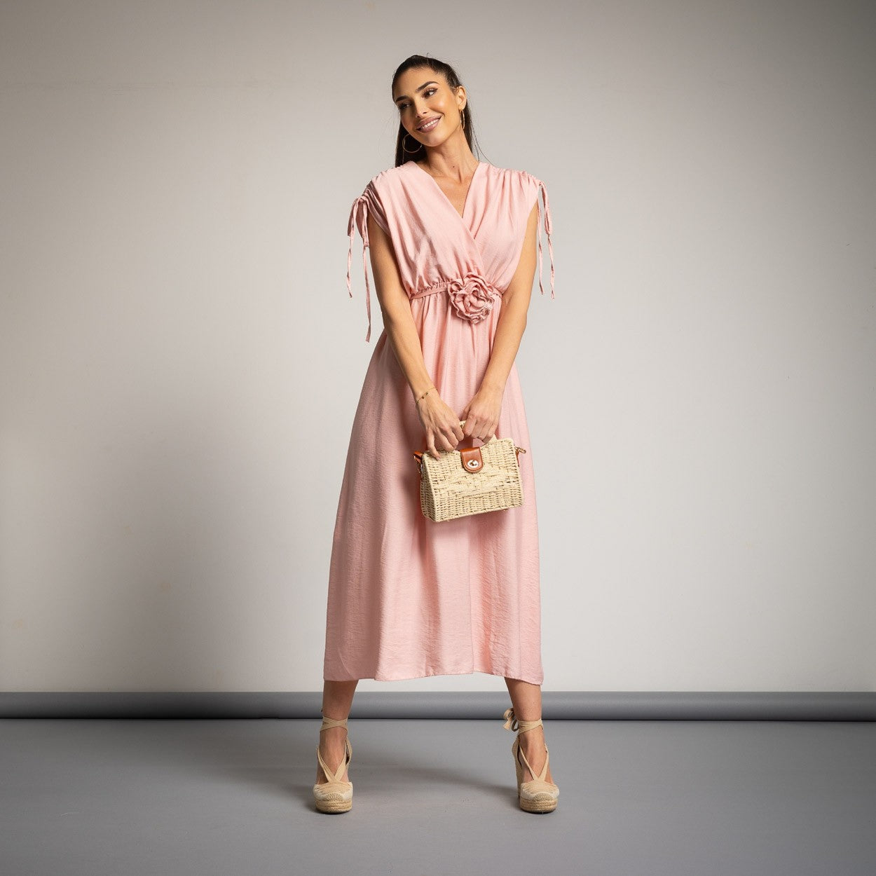 ROBE CEINTURE À FLEURS 3D BRILLANTE