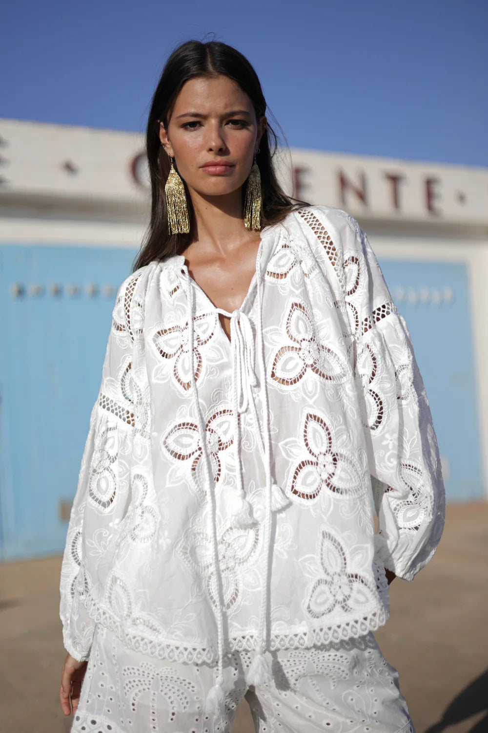 Combinaison en dentelle blanche